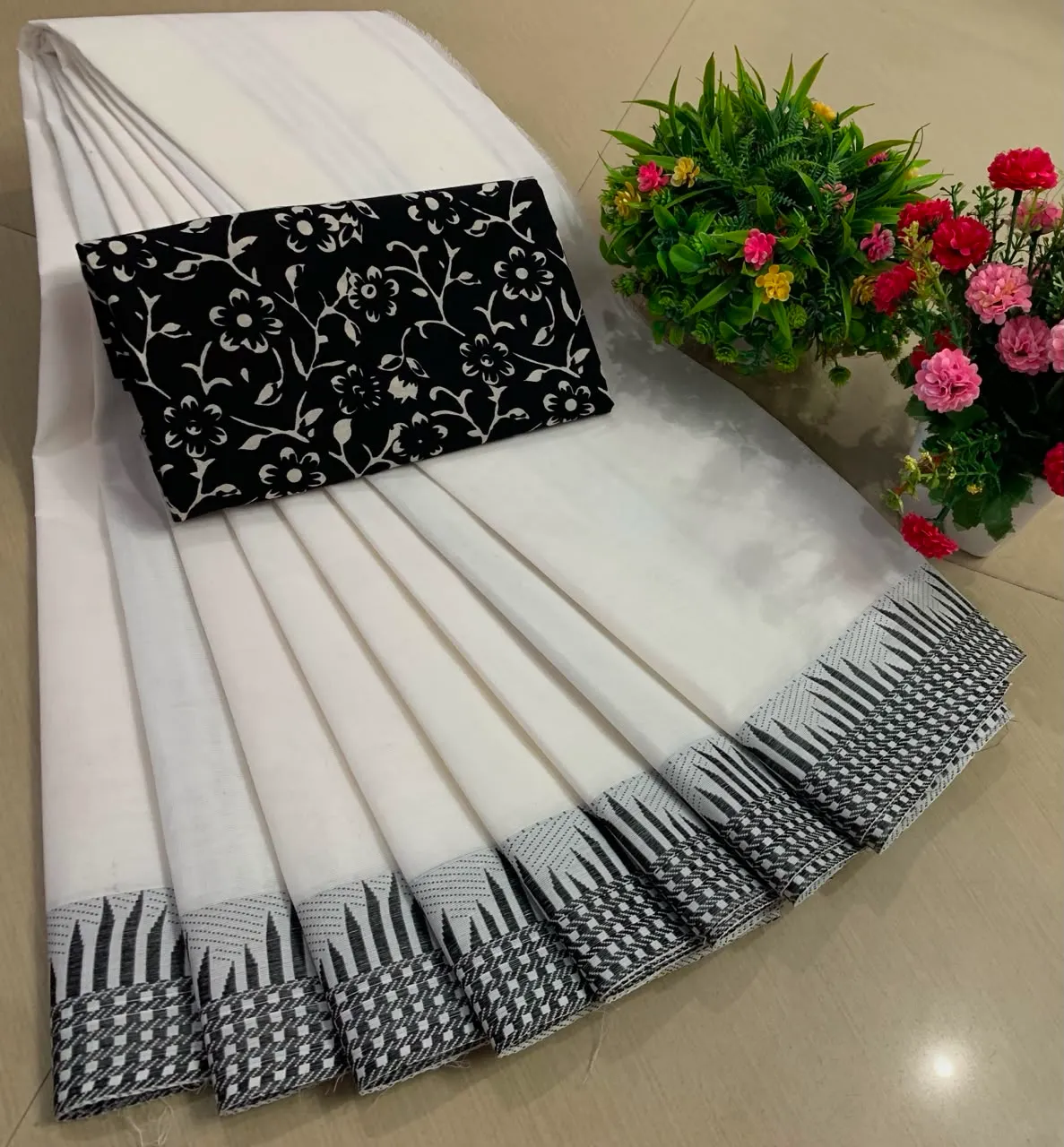 Ivory White Chettinadu Pure Cotton Saree with Kalamkari Blouse